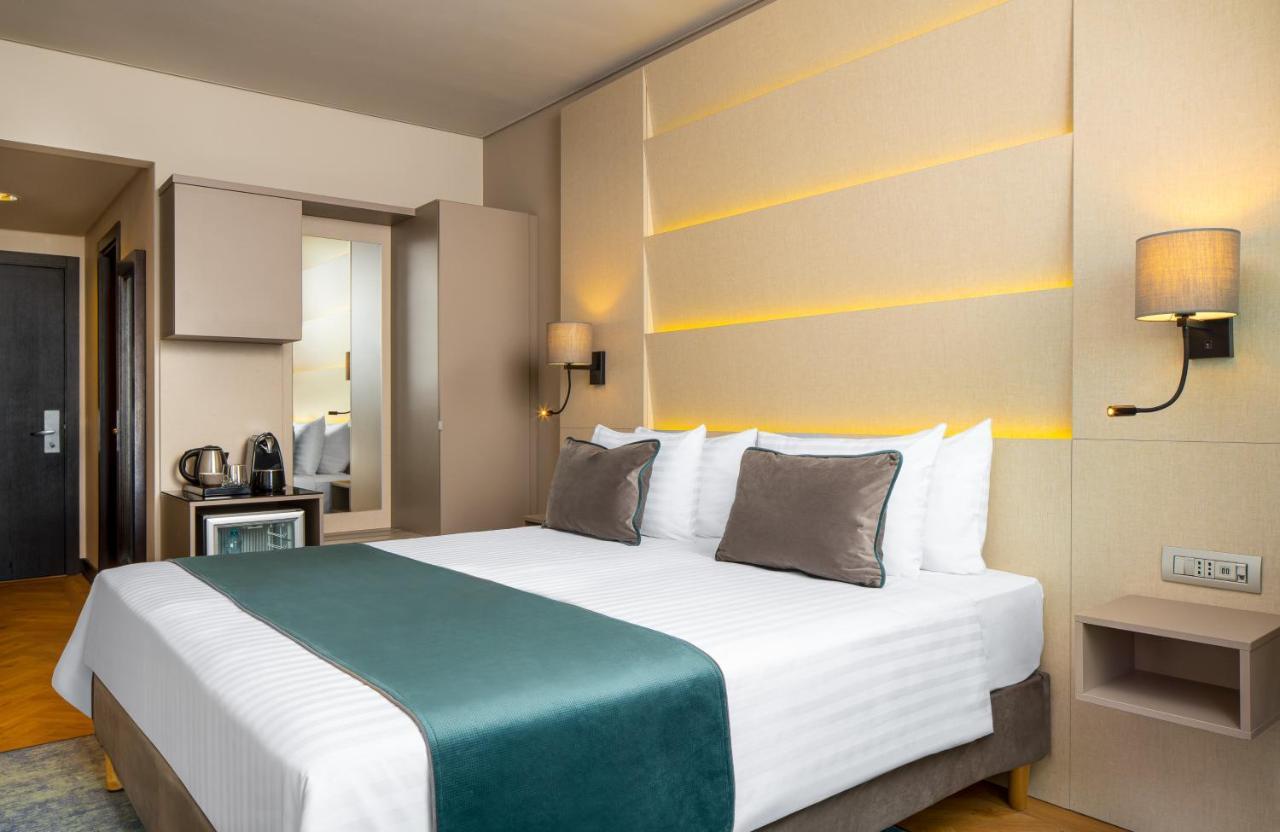 Leonardo Center 4*