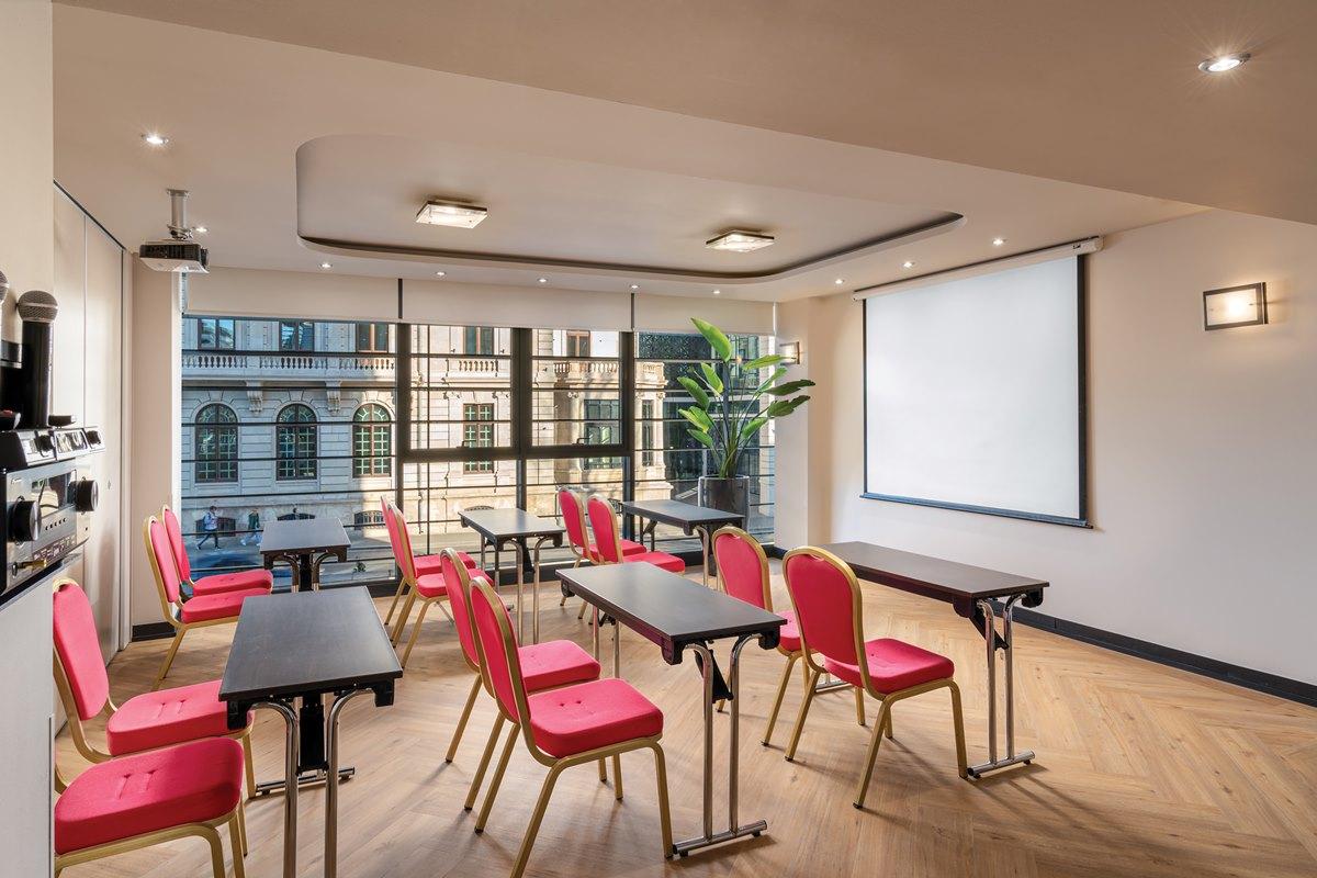 Golden Tulip Victoria Hotel Bucureşti